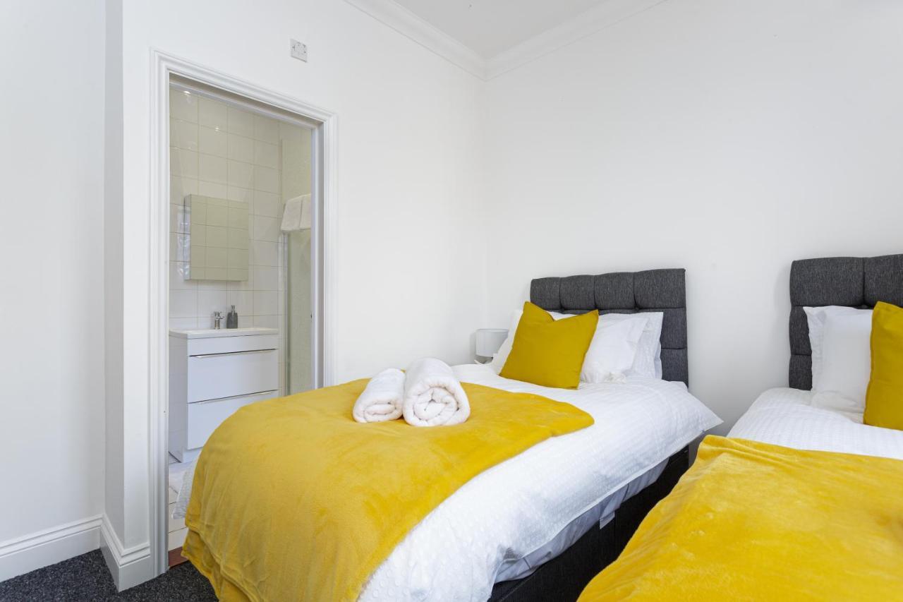 Luxury Granada Apartments - 1 & 2 Bed Flats W Free Parking Perfect For Contractors, Students Near The Beach Портцмаус Номер фото