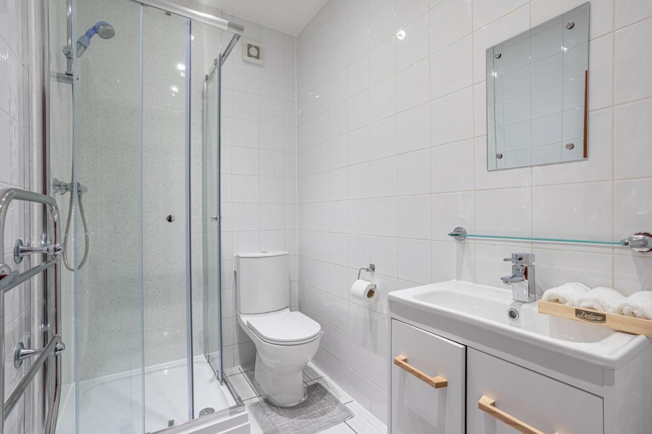 Luxury Granada Apartments - 1 & 2 Bed Flats W Free Parking Perfect For Contractors, Students Near The Beach Портцмаус Экстерьер фото